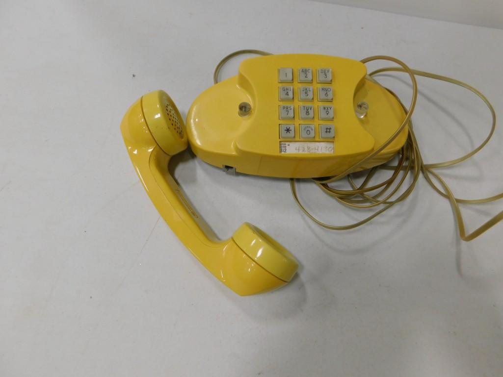 1970s AT&T Table Phone (1 of 2)