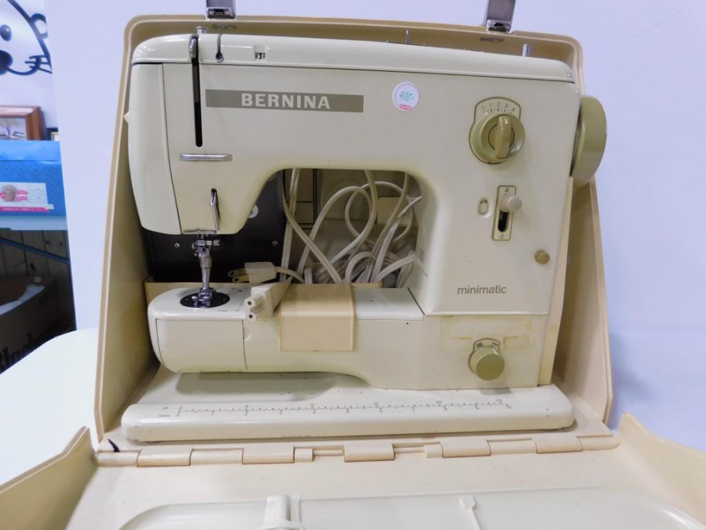 Bernina Minimatic Sewing Machine in Case (1 of 4)