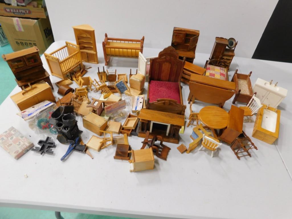 Doll House Miniatures incl Wood Furniture , Cast Iron: Doll House Miniatures incl Wood Furniture , Cast Iron Stove , etc Condition: overall, a nice lot but there are a few broken pieces. Please see all pictures