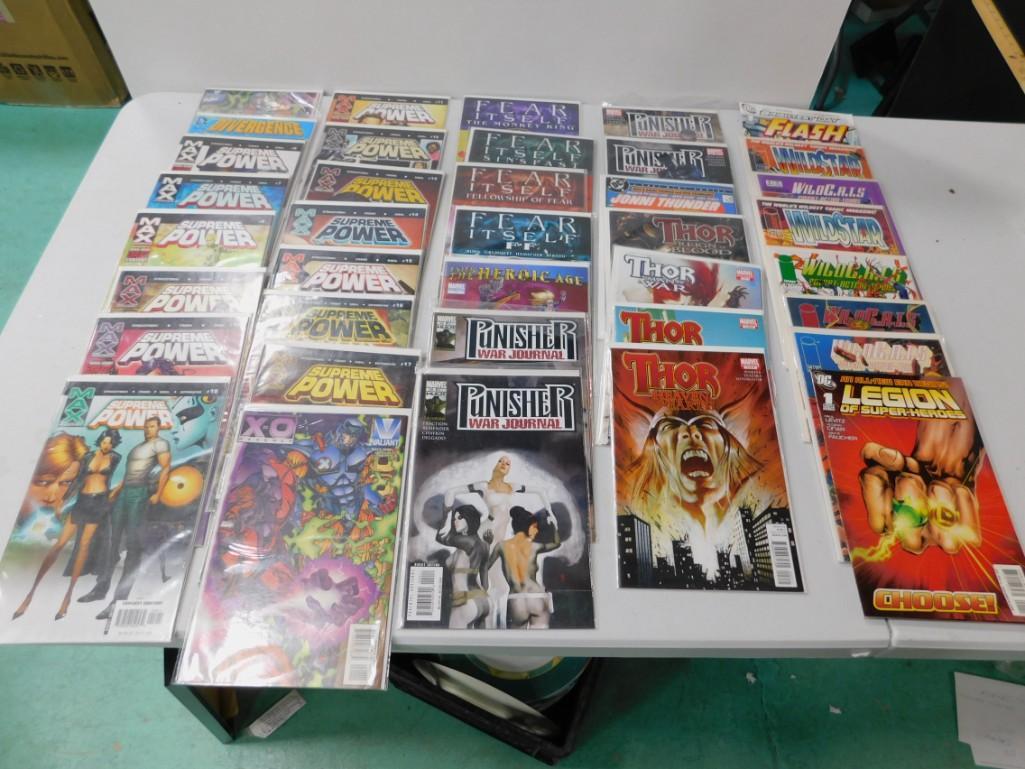 35+ Comic Books incl Max Comics , Marvel , DC Comics (1 of 5)