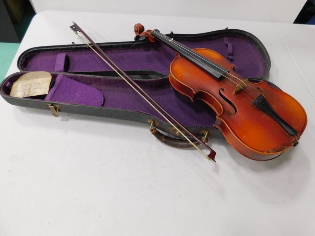 Violin and a Bow with Case (1 of 5)