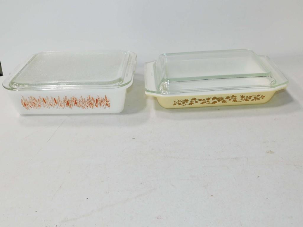 2 Baking Dishes Vintage Pyrex incl Golden Acorn and (1 of 6)
