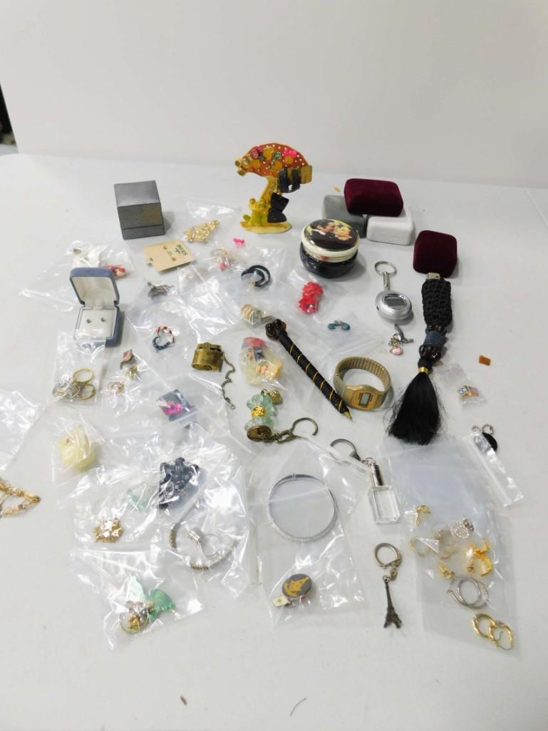 Misc Lot incl Gone with the Wind Music Box , Costume (1 of 5)