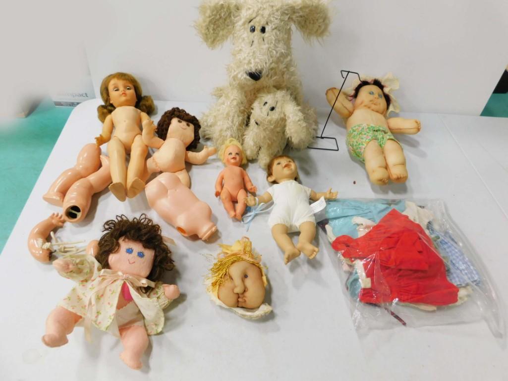 Lot of Dolls and Curly and Curly Jr Plush Dogs , Doll: Lot of Dolls and Curly and Curly Jr Plush Dogs , Doll Clothes , Doll Parts , etc