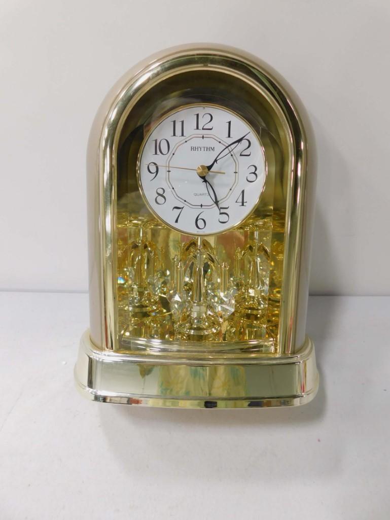 Mantle Clock Made of Mostly Plastic , Battery Operated (1 of 2)