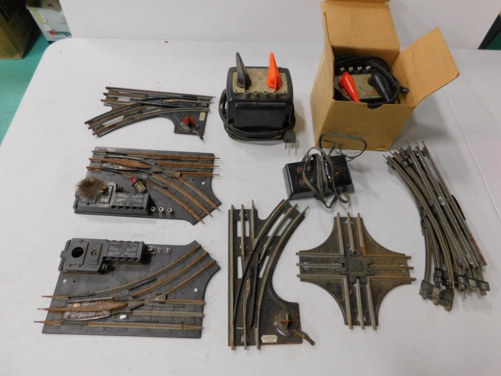 Lionel O Guage 2 Transformers , Track , Remote Control: Lionel O Guage 2 Transformers , Track , Remote Control Stations, Side Tracks , Condition: untested