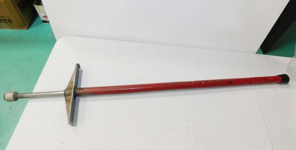 Vintage Rocket Pogo Stick Roy Berlin Company Model P-40 (1 of 3)