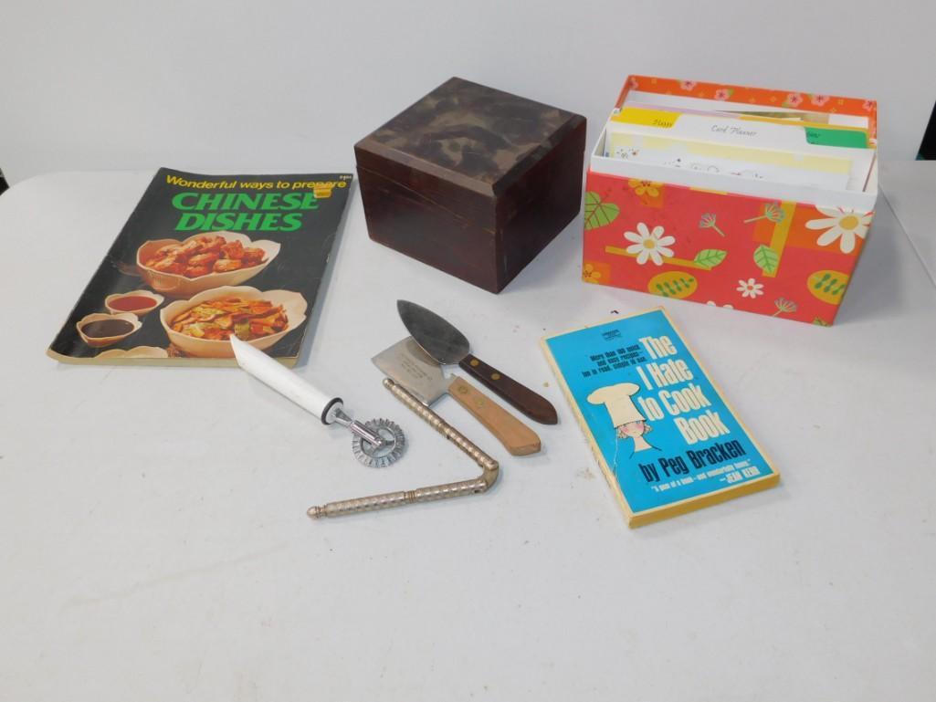 Small File Box , Wooden Box, Cookbooks, Vintage Kitchen (1 of 4)