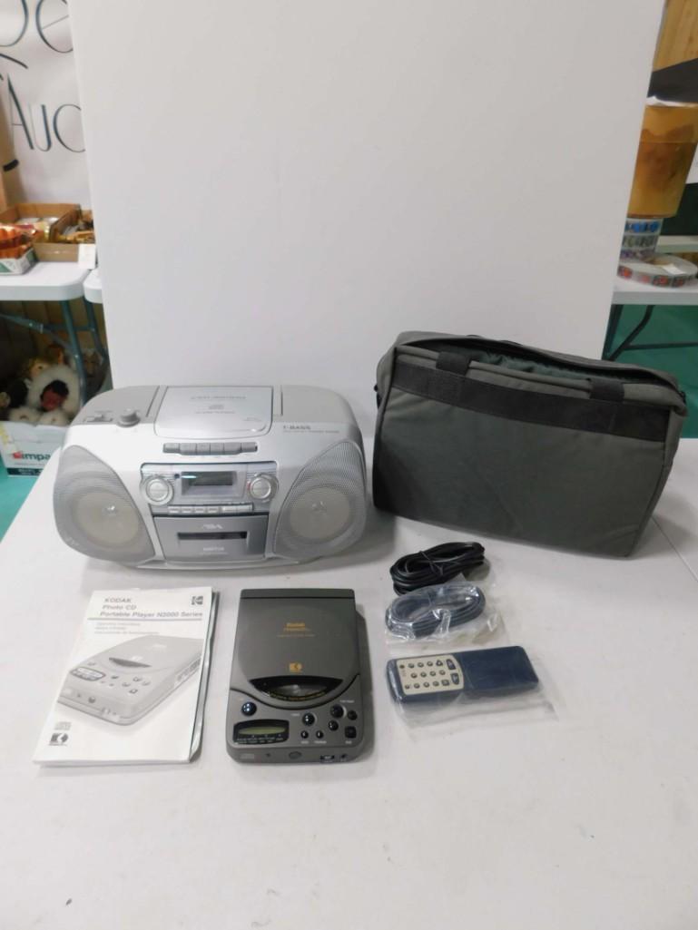 Boombox CD Player , Radio , Tape , Kodak Photo CD (1 of 3)
