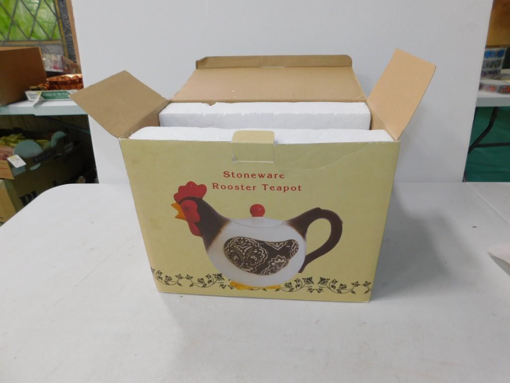 Stoneware Rooster Teapot New in Box (1 of 3)