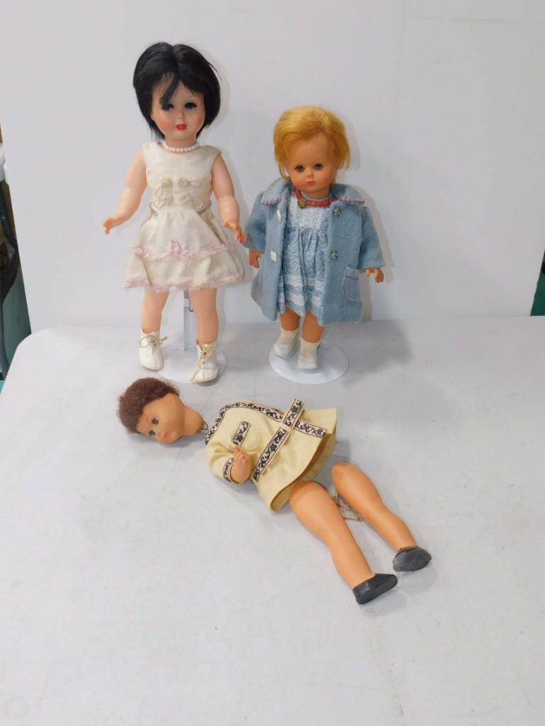2 Rodoid Flirty Eye Fashion Dolls from Fruga Italy (1 of 4)
