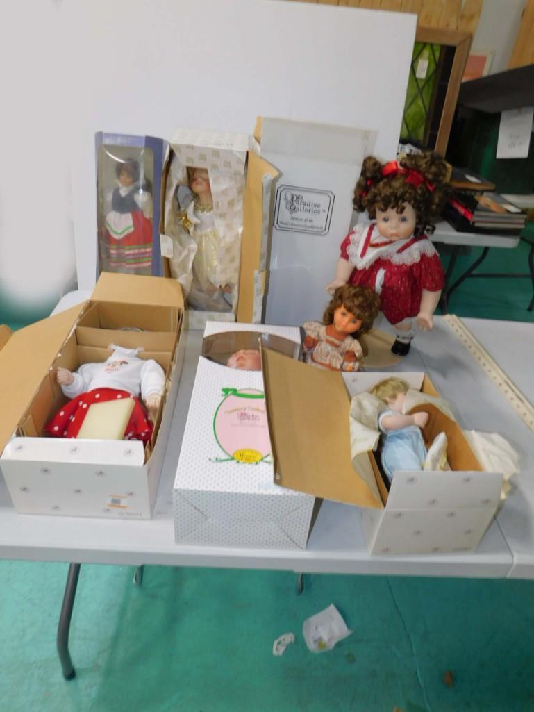 Lot of 7 Assorted Dolls incl Porcelain , Ashton Drake , (1 of 6)