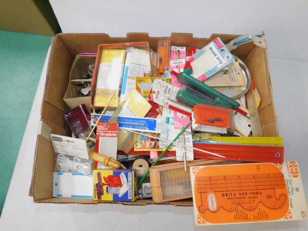 Lot of Sewing Supplies , Mostly Vintage: Lot of Sewing Supplies , Mostly Vintage