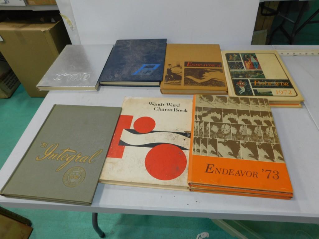 Lot of Vintage Yearbooks from the 1960s and 1970s: Lot of Vintage Yearbooks from the 1960s and 1970s incl John Hersey HS , Deerfield HS , 1951 Illinois Institute of Technology Yearbook , Plymouth State College , plus a Wendy Ward Charm Book ,