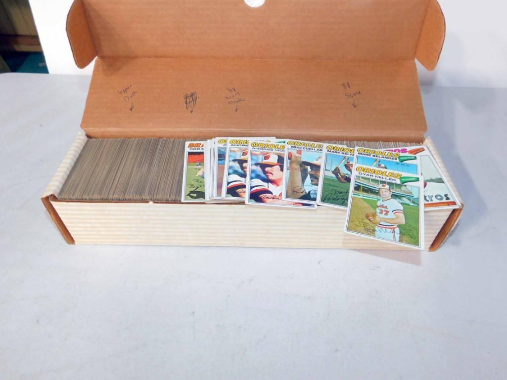 Sleeve of 1977 Topps Baseball Cards: Sleeve of 1977 Topps Baseball Cards