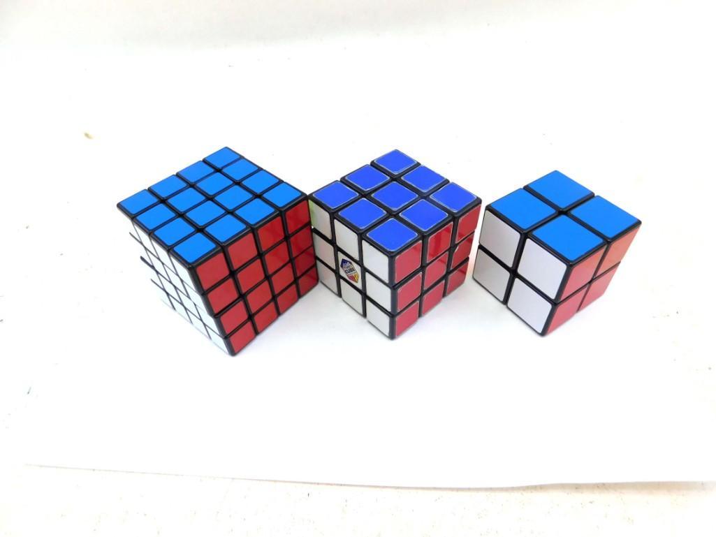 Lot of 3 Twisty puzzles including MoFang and Rubik's: Lot of 3 Twisty puzzles including MoFang 4x4x4, 2x2x2 and Rubik's Cube 3x3x3