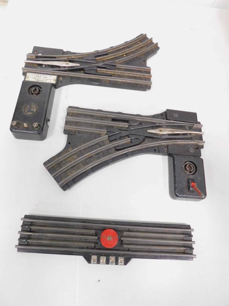 Lionel Lot incl a 42 Switch , a 22 Switch , and a (1 of 4)