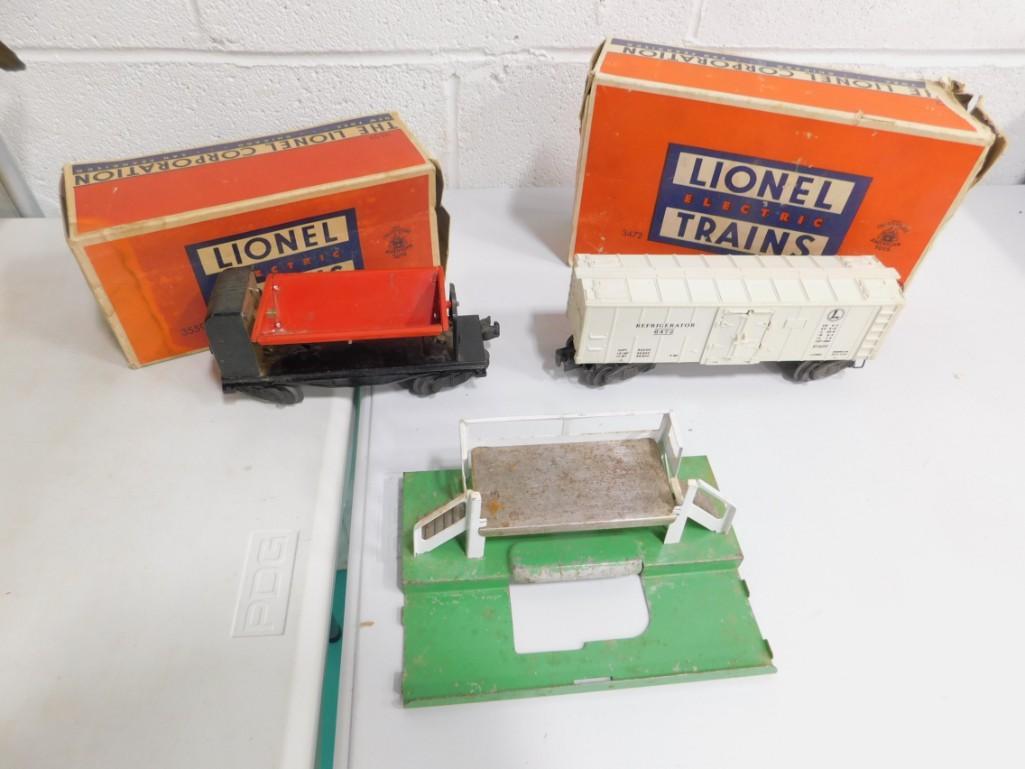 2 Lionel Train Cars incl Automatic Coal Dumping Car no (1 of 3)
