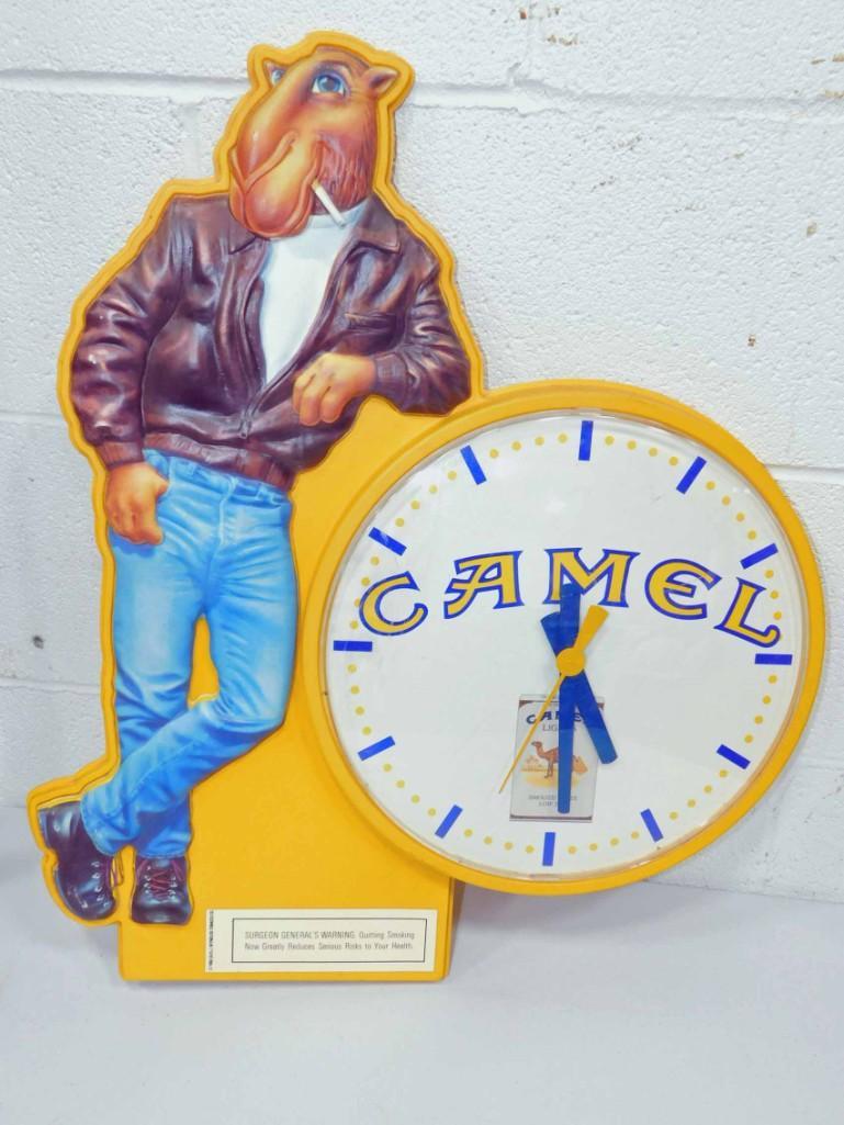 Joe Camel Advertising Quartz Clock , 1992 , Battery (1 of 6)