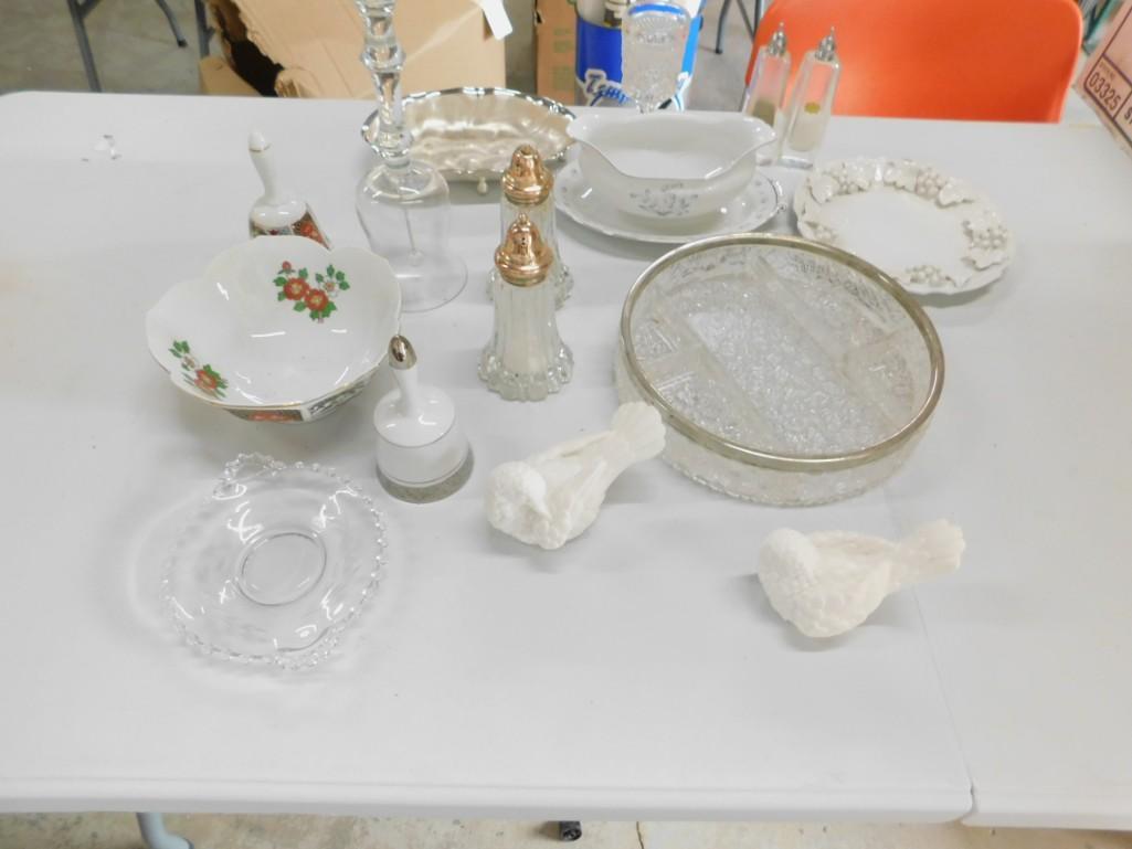 Misc Lot incl 2 Sets of Salt and Pepper Shakers, 3 (1 of 5)