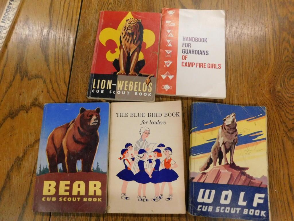 5 Vintage Scout Books incl 1960s (1 of 3)