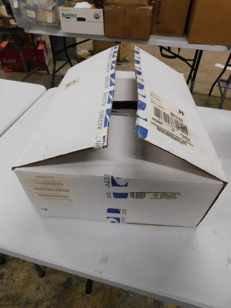HR20-700C-R Direct TV Unit (1 of 3)