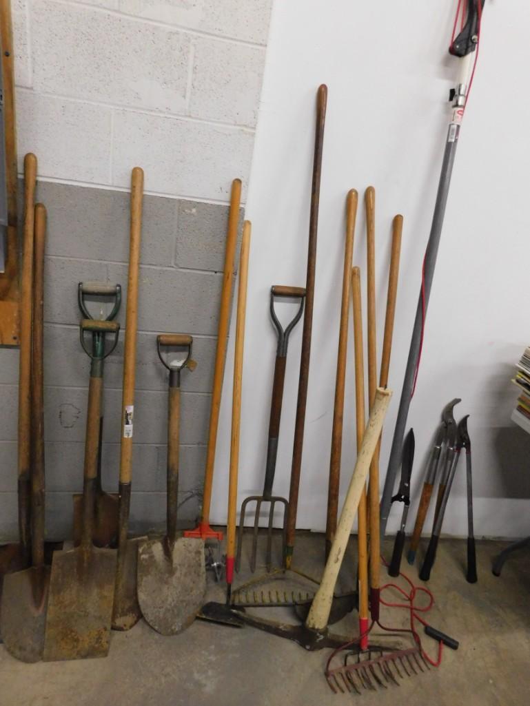 Lot of Rakes, Tree Pruner Trimmer , Shovels , Pitch (1 of 4)