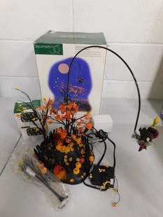Dept 56 Halloween Animated Village " Up, Up And Away Witch" With Box. Works