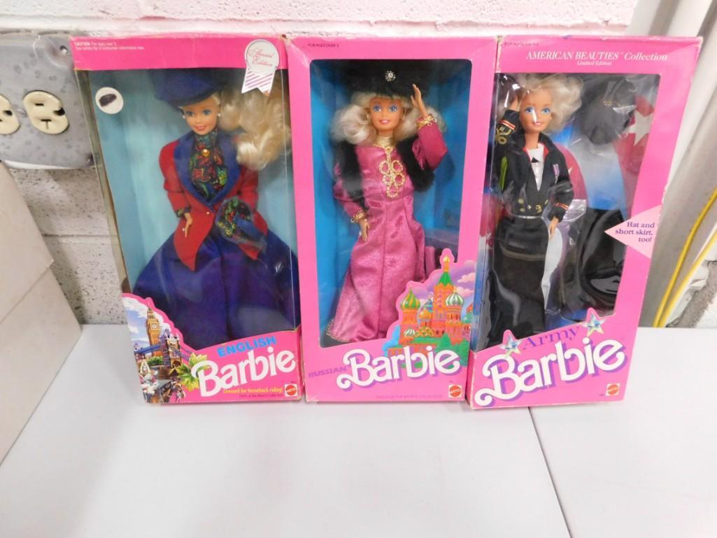 3 Barbies incl English Barbie , Russian Barbie , Army (1 of 4)
