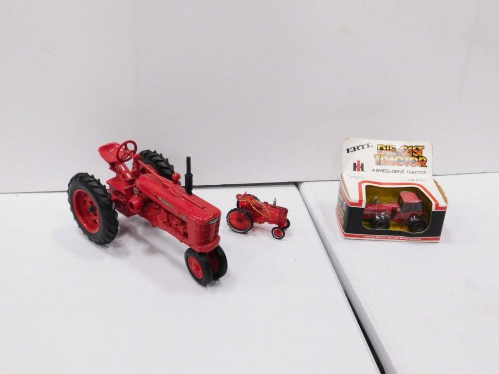 Toy Tractor Lot incl Ertl Die Cast Farmall Tractor , (1 of 5)