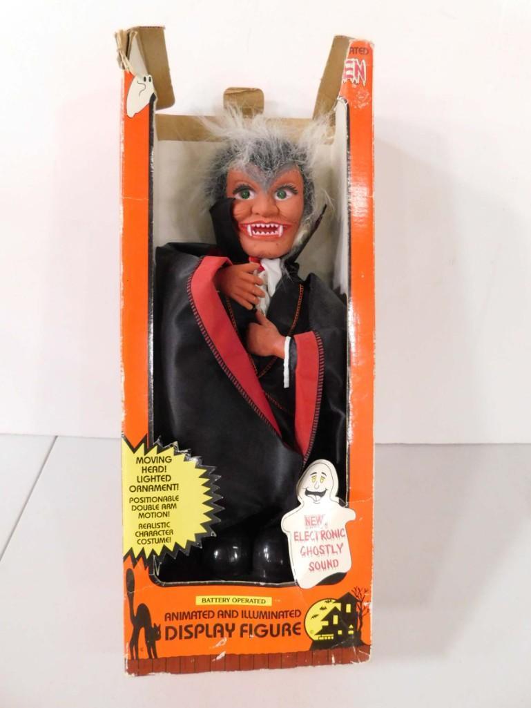 Dracula Motion Figure in Original Box (1 of 3)