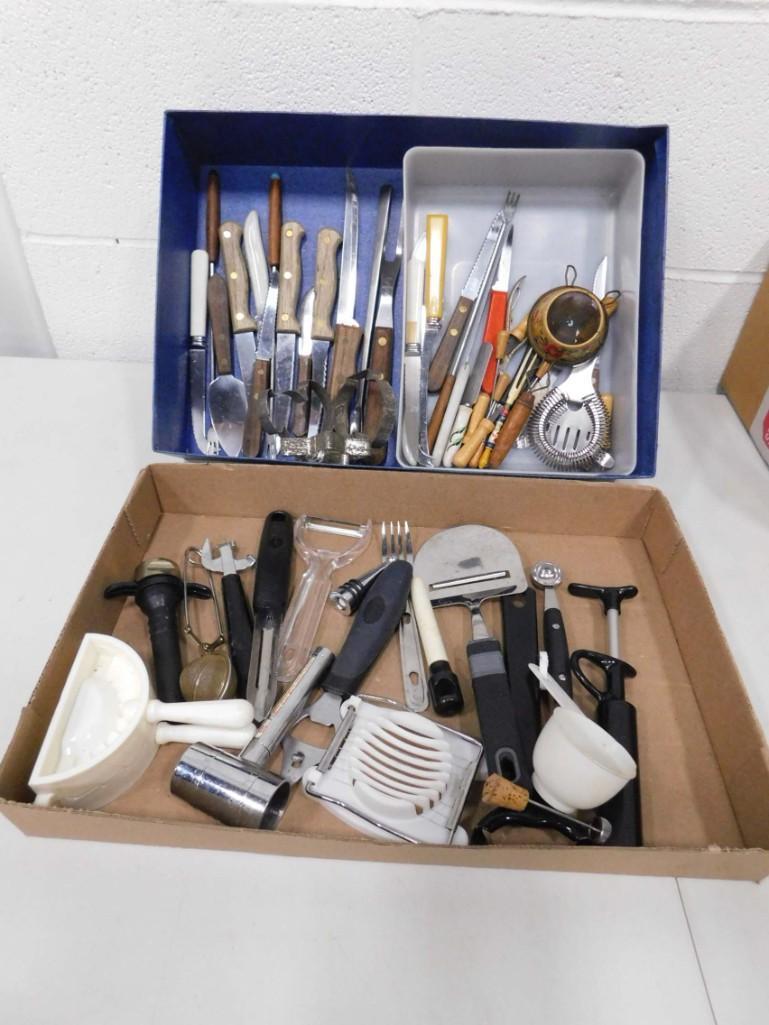 Lot of Kitchen Gadgets incl Vintage and Modern (1 of 3)