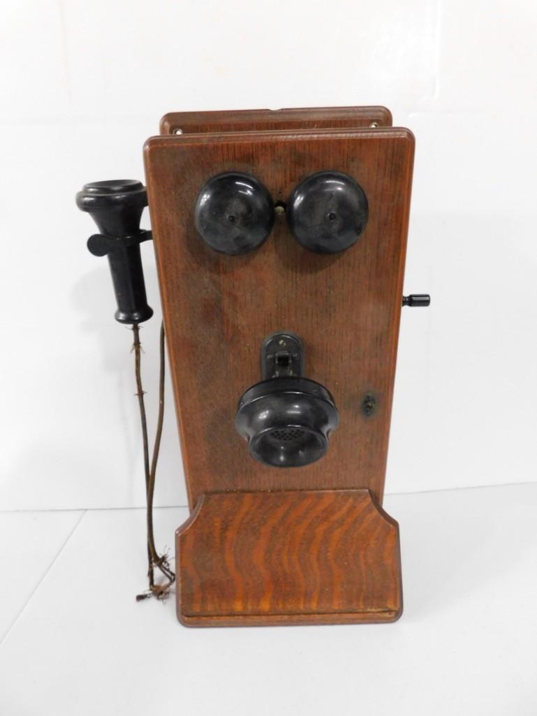 Antique Western Electric Telephone (1 of 6)