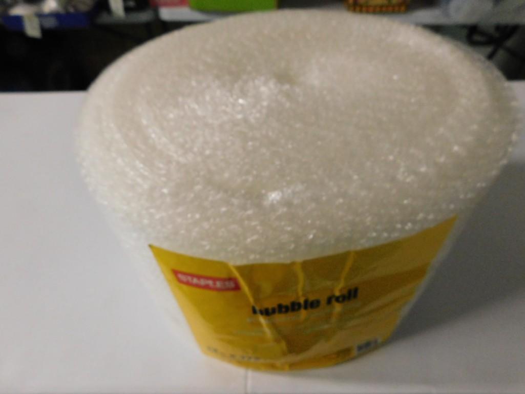 Roll of Staples Bubble Wrap 12"x 175': Roll of Staples Bubble Wrap 12"x 175'