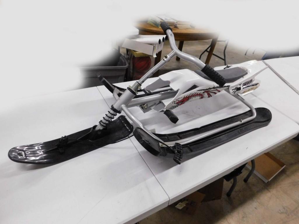 Sled with Runners and Handlebars: Sled with Runners and Handlebars
