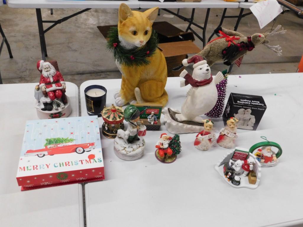 Christmas Lot incl Christmas Cat , Coca Cola Ornaments (1 of 7)