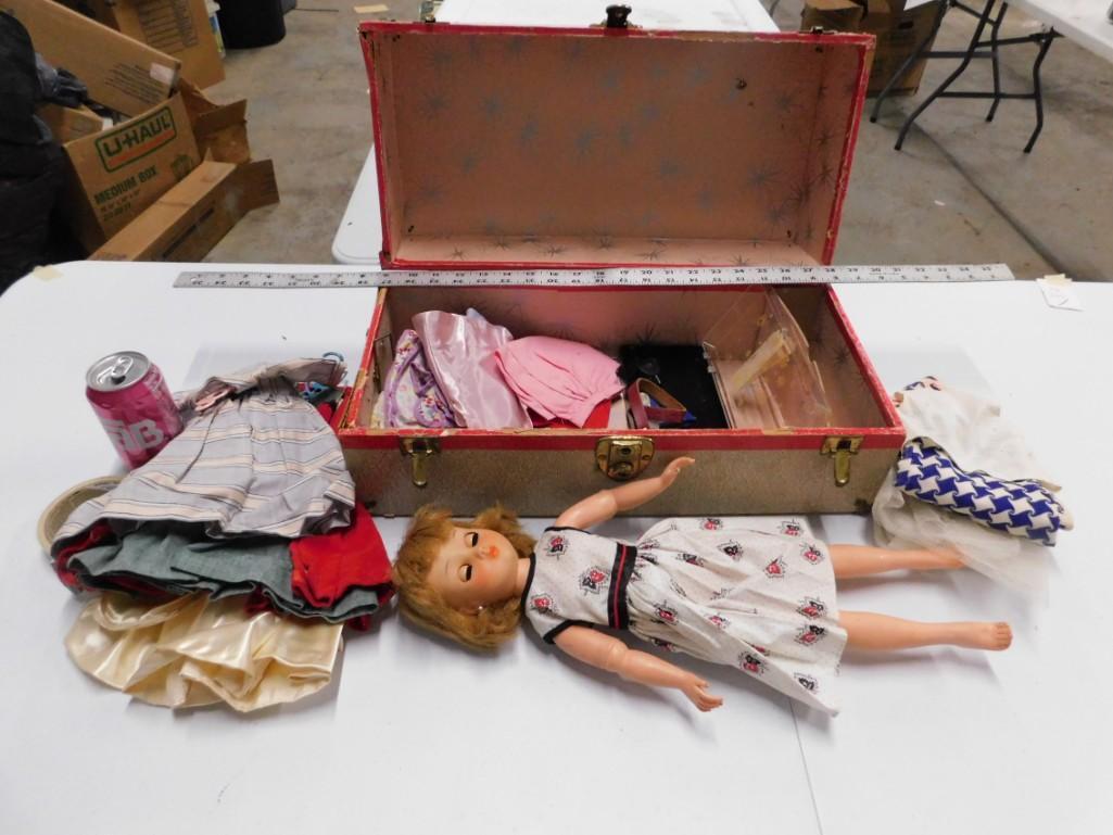 Vintage Doll , Doll Trunk , Doll Clothes (1 of 2)