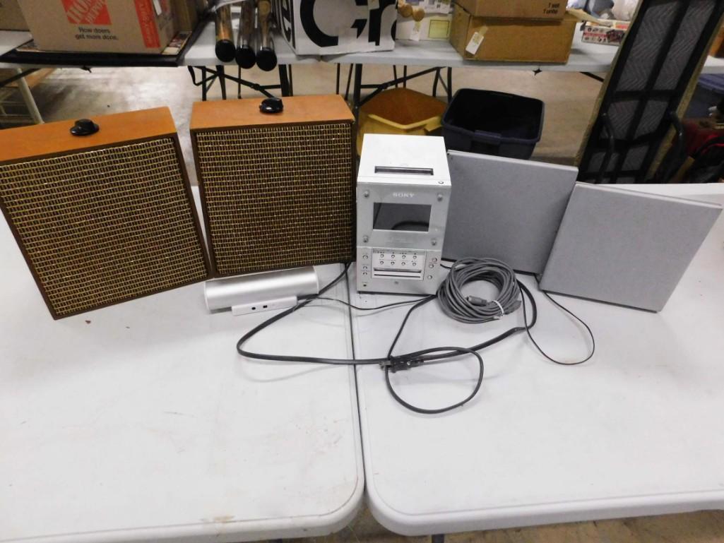 Sony Docking Station and CD Player with 2 Speakers etc (1 of 6)