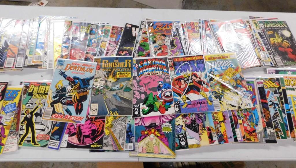 Large Lot of Comic Books incl Punisher , Thor , Captain (1 of 4)