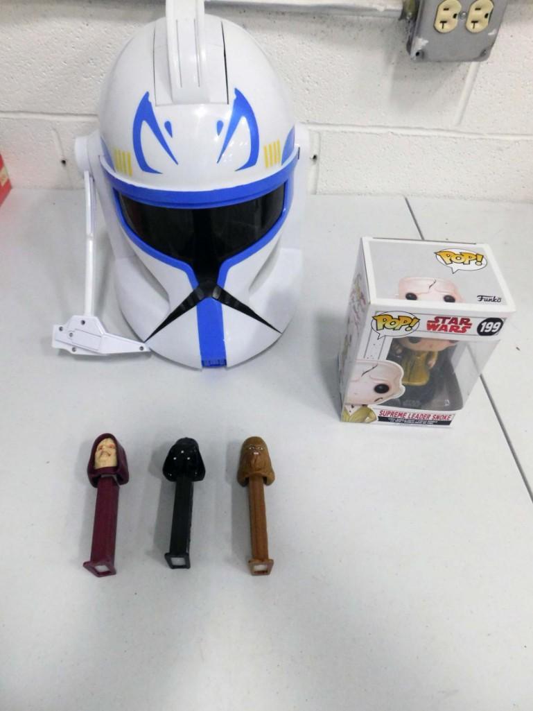 Star Wars Lot incl Stormtrooper Helmet , Supreme Leader (1 of 4)