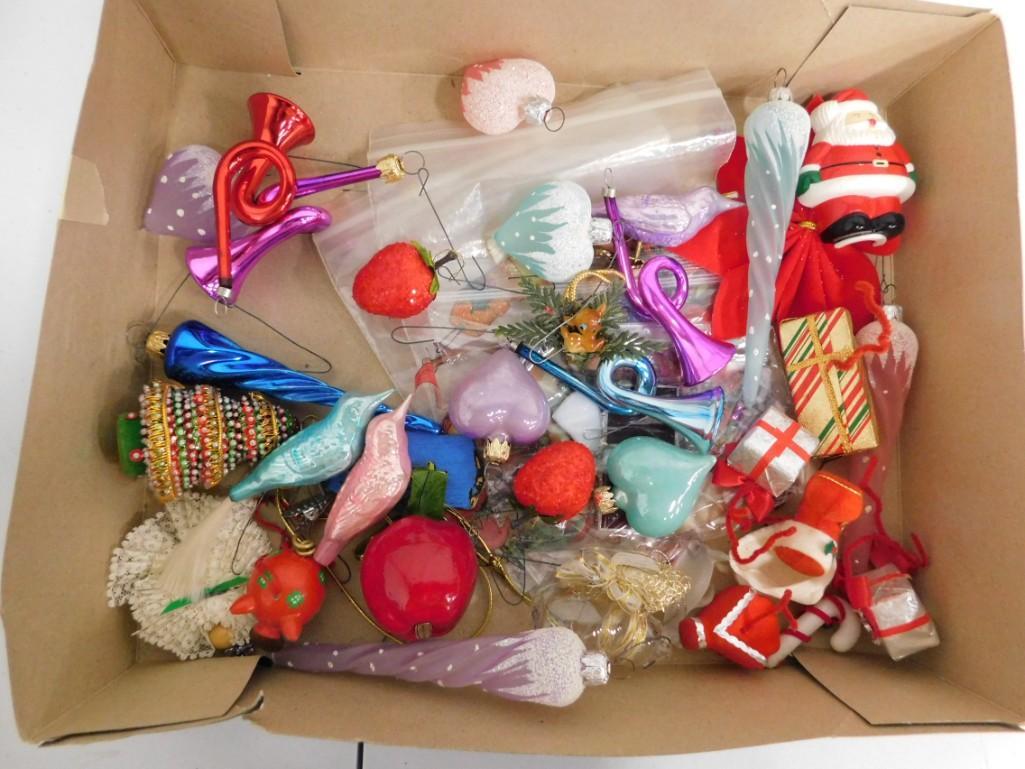 Lot of Christmas Ornaments incl Glass: Lot of Christmas Ornaments including glass