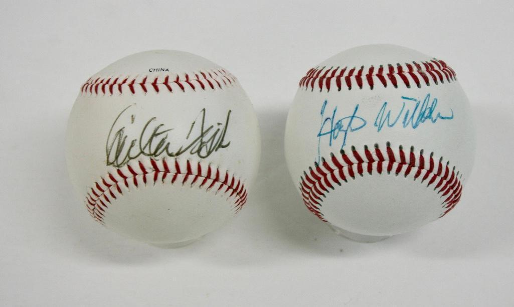 Carlton Fisk and Hoyt Wilhelm Signed Baseballs (1 of 6)