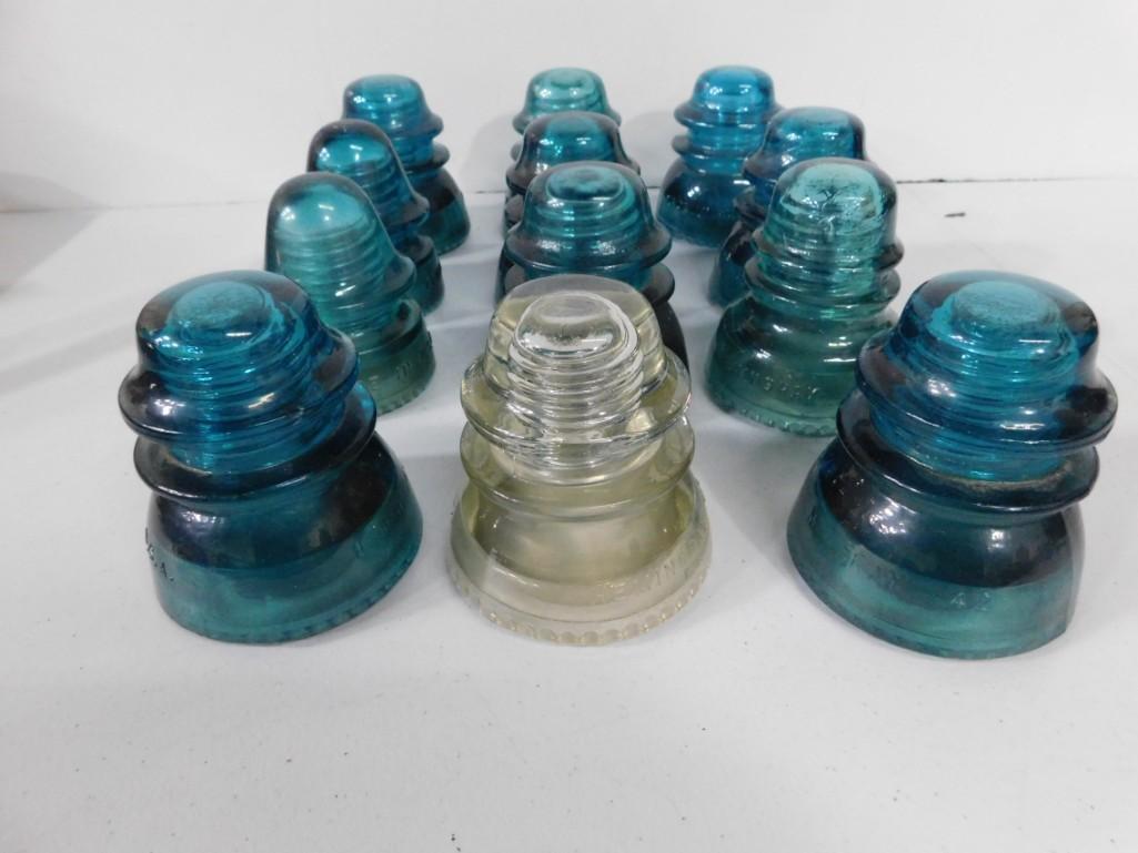 Vintage Electrical Insulators incl Blue and Clear (1 of 4)