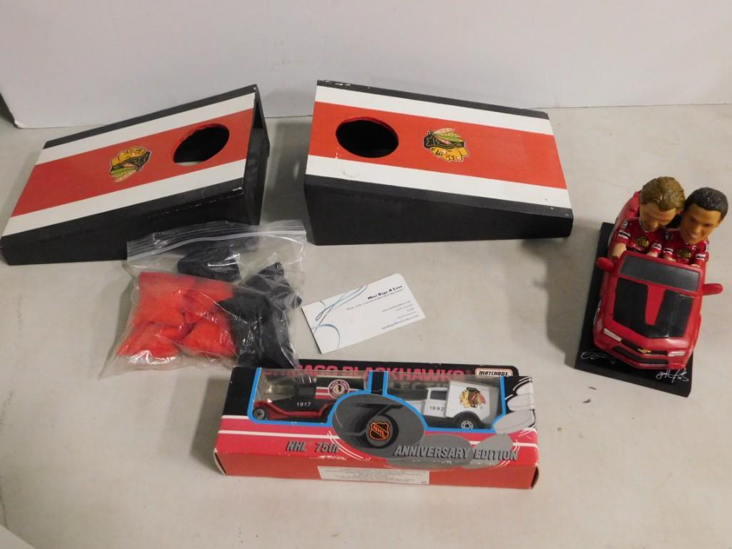 Chicago Blackhawks Mini Cornhole Set with Mini Bags , (1 of 4)