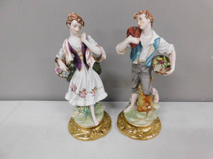 2 Porcelain Figurines Made in Japan by Candrea Nov 08, 2021