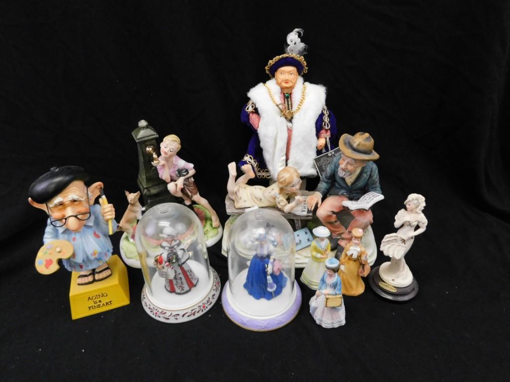 Lot of Figurines or Figures: Lot of Figurines or Figures incl 1 Giuseppe Armani figurine