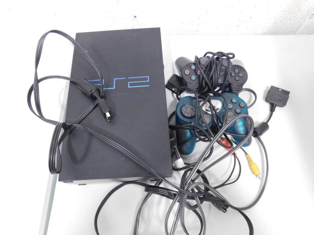 PS 2 Playstation 2 with 2 Controllers (1 of 1)
