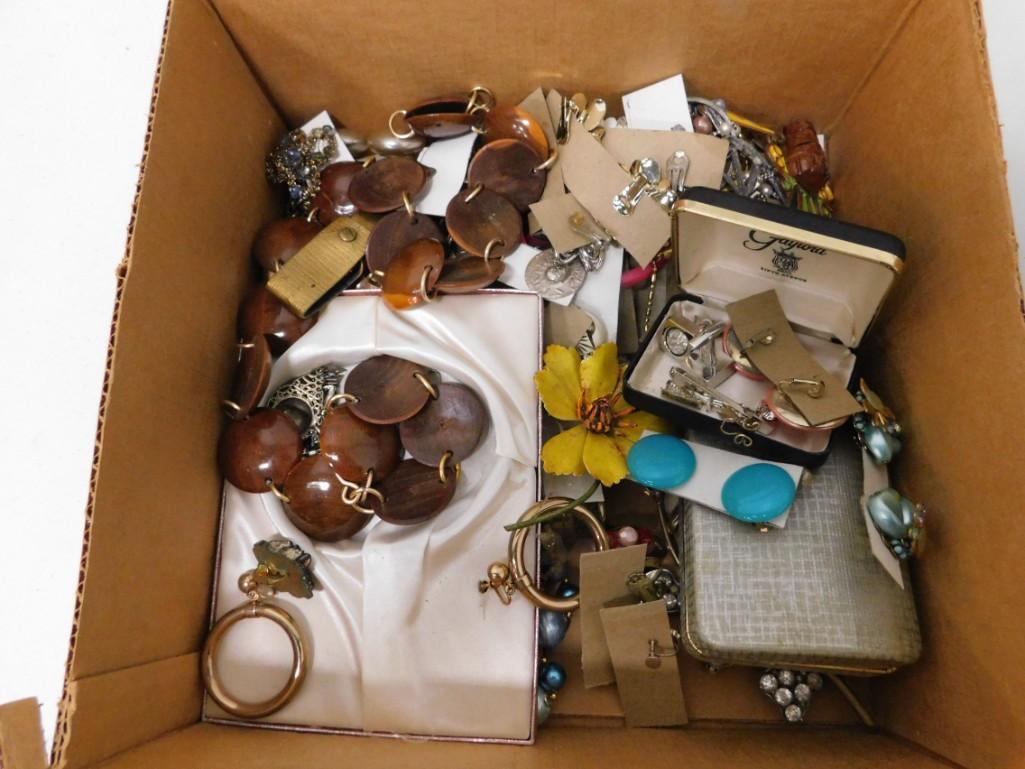 Lot of Costume Jewelry incl Vintage and Rhinestone (1 of 1)