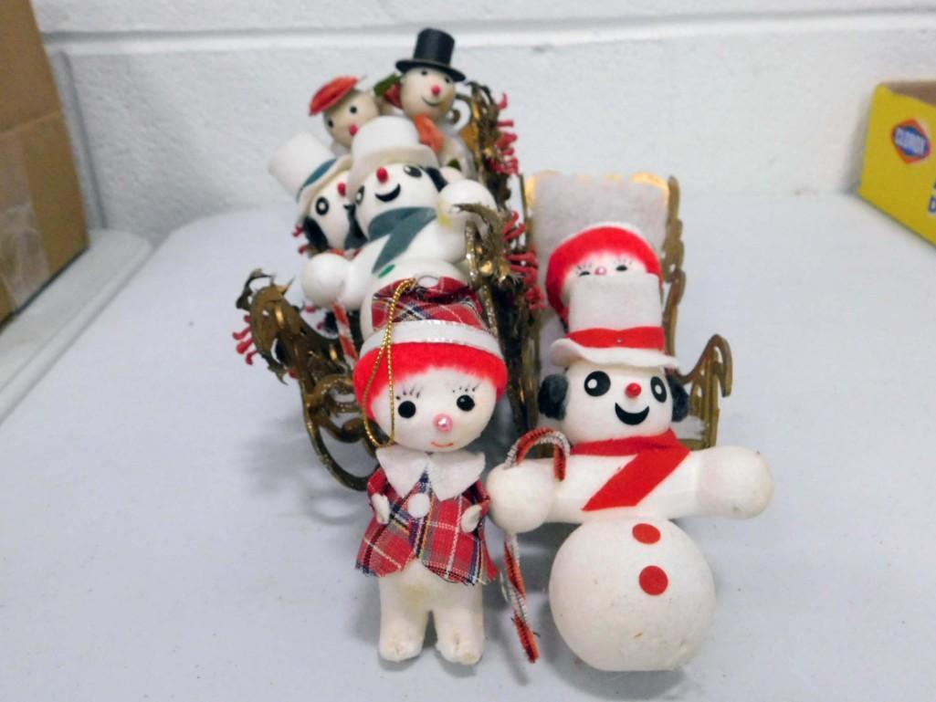 Lot of Vintage Christmas Snowmen and 2 Sleighs: Lot of Vintage Christmas Snowmen and 2 Sleighs