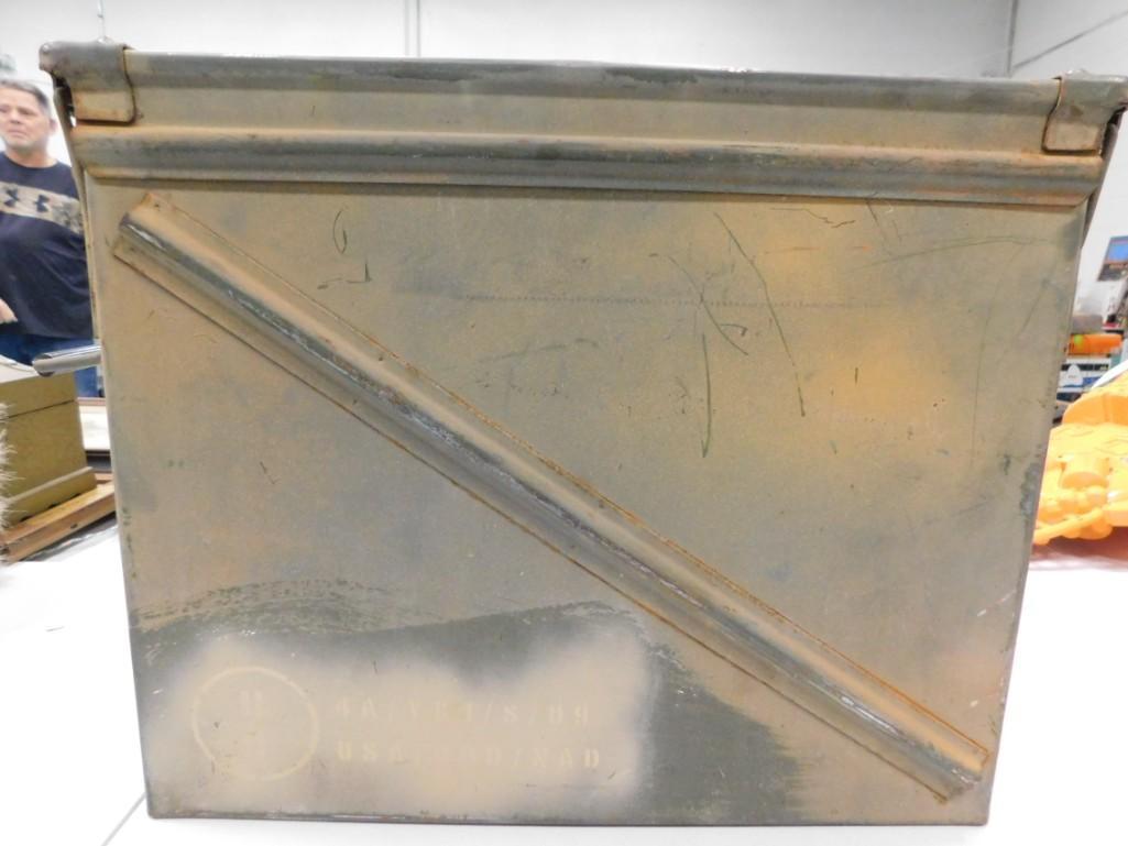 Large Military Ammo Box (1 of 4)